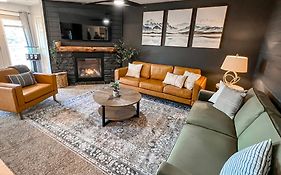 Remodeled Summit Condo At Snowshoe - Modern & Cozy